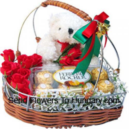 Schattige rozen met schattige teddybeer en chocolaatjes